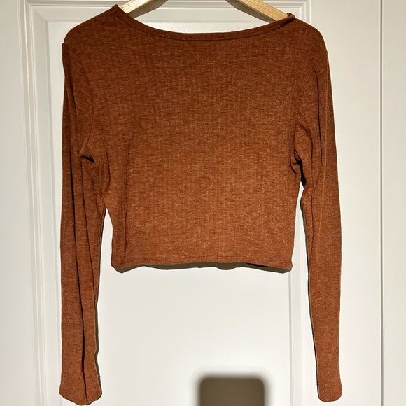 Burnt orange top with tie - Picture 2 of 4